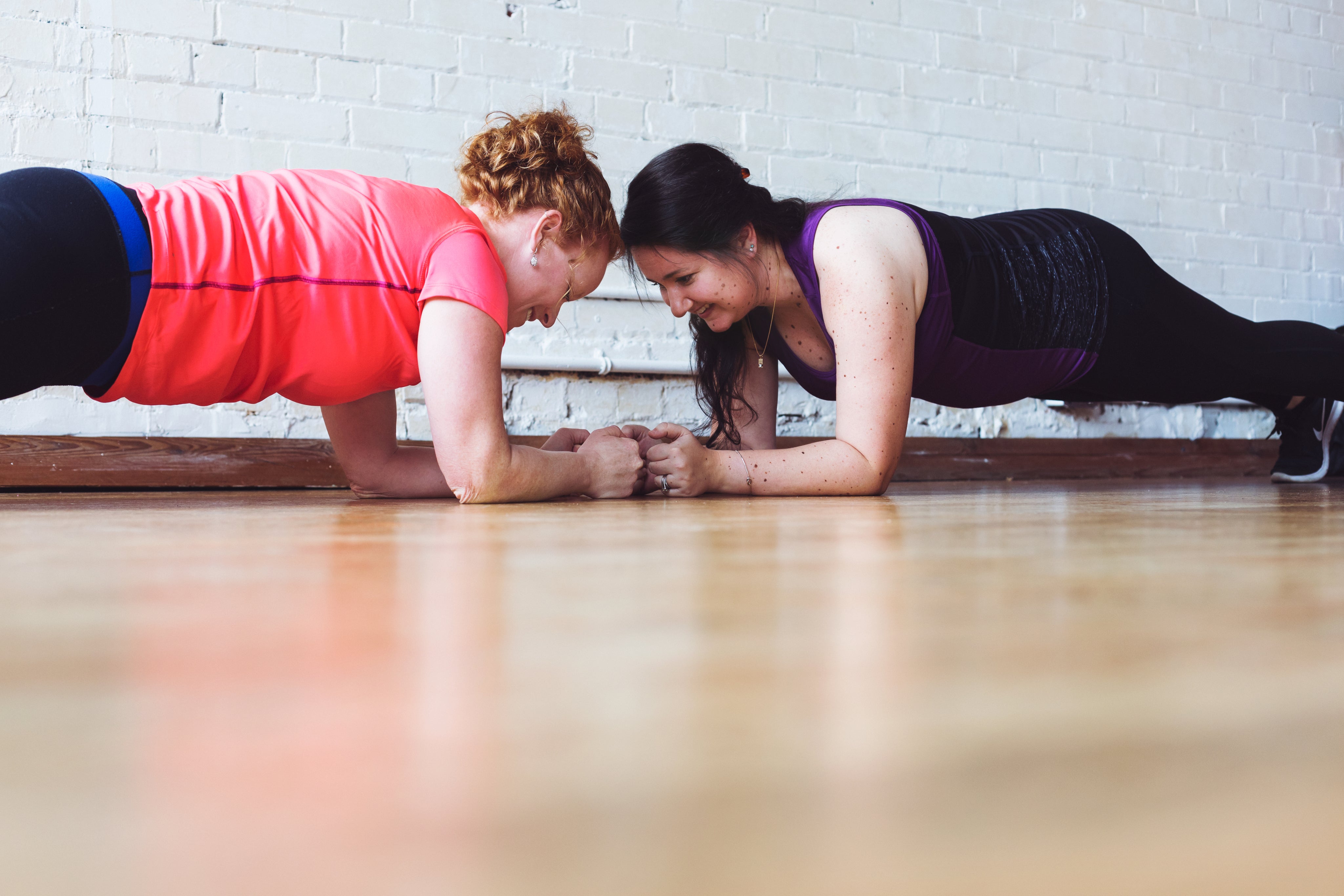 women-who-plank-together.jpg